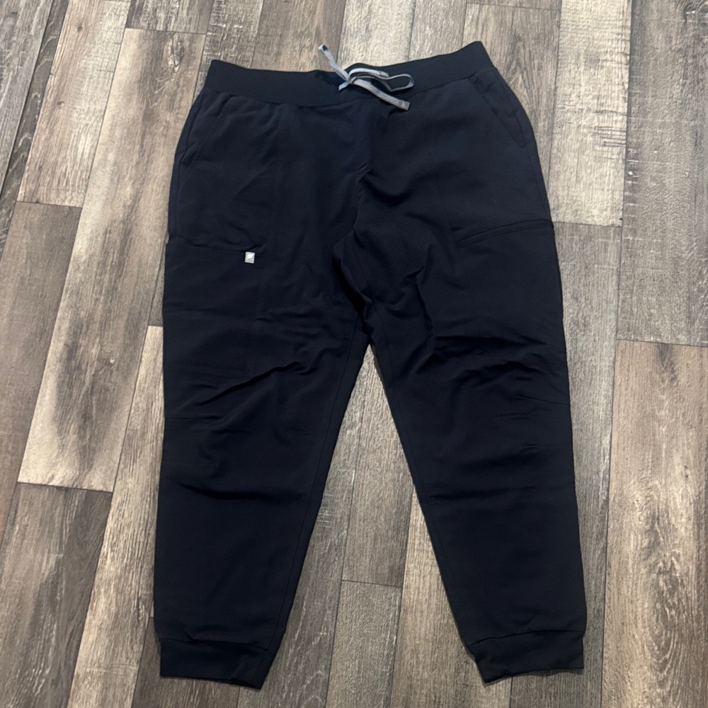 Fabletics Black Jogger scrub pants